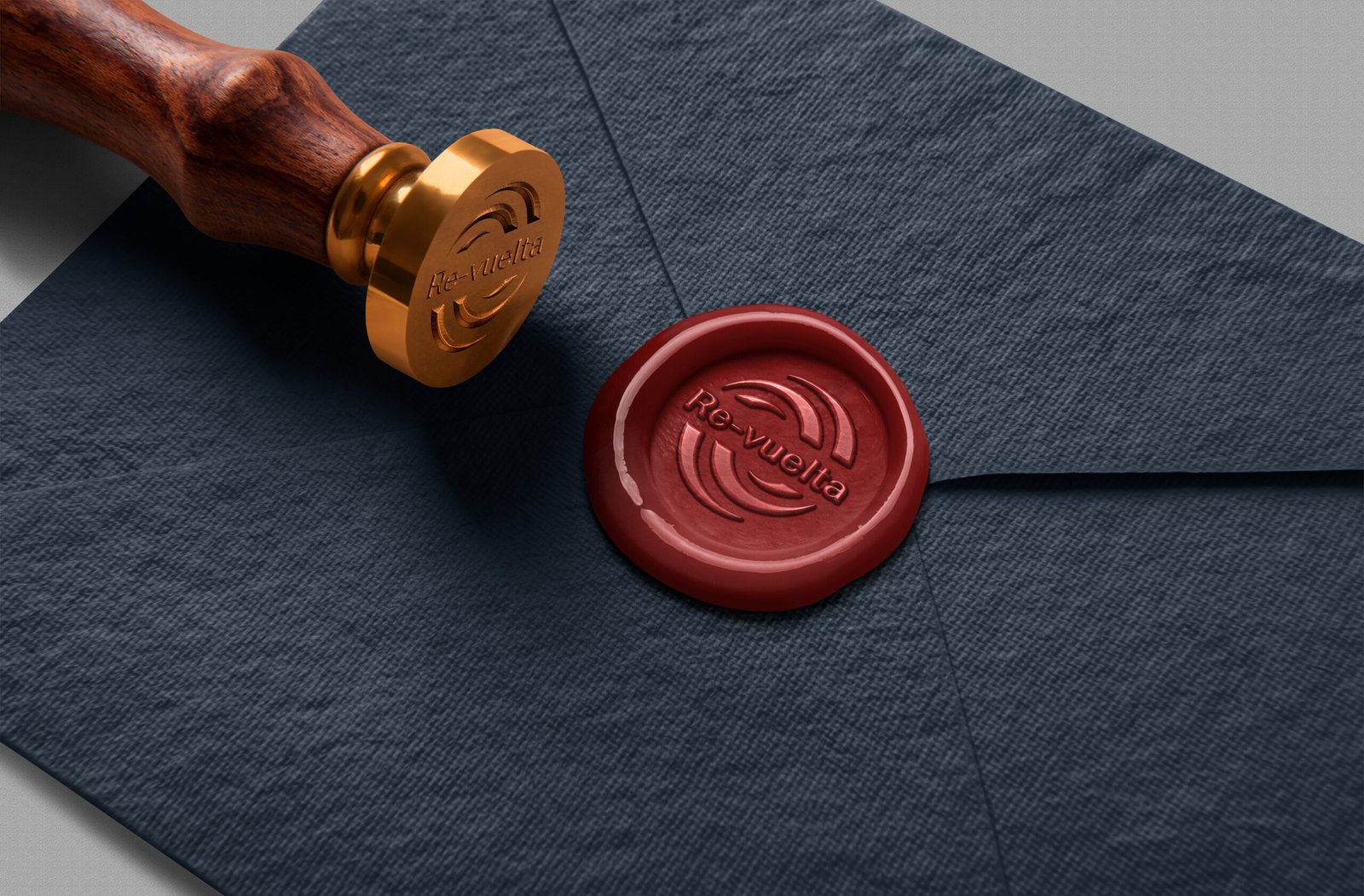 Re-Vuelta — Logo Spiral Refresh 5 Logo mockup – application 03